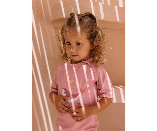 Camiseta Protección Solar Whale Pink — Monnëka
