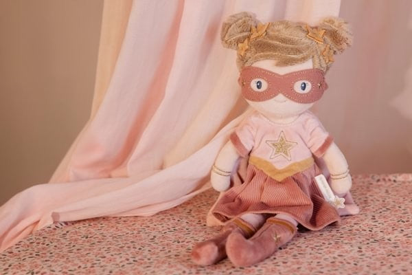 Rosa Superheroína · Muñeca Blandita · Little Dutch