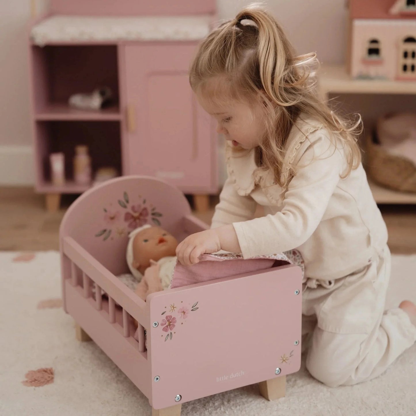 CUNA PEQUEÑA- LITTLE DUTCH