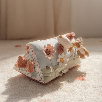 COJIN ACTIVIDADES TRIANGULAR FAIRY GARDEN - LITTLE DUTCH