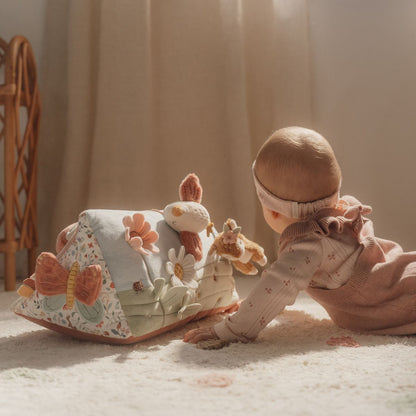 COJIN ACTIVIDADES TRIANGULAR FAIRY GARDEN - LITTLE DUTCH